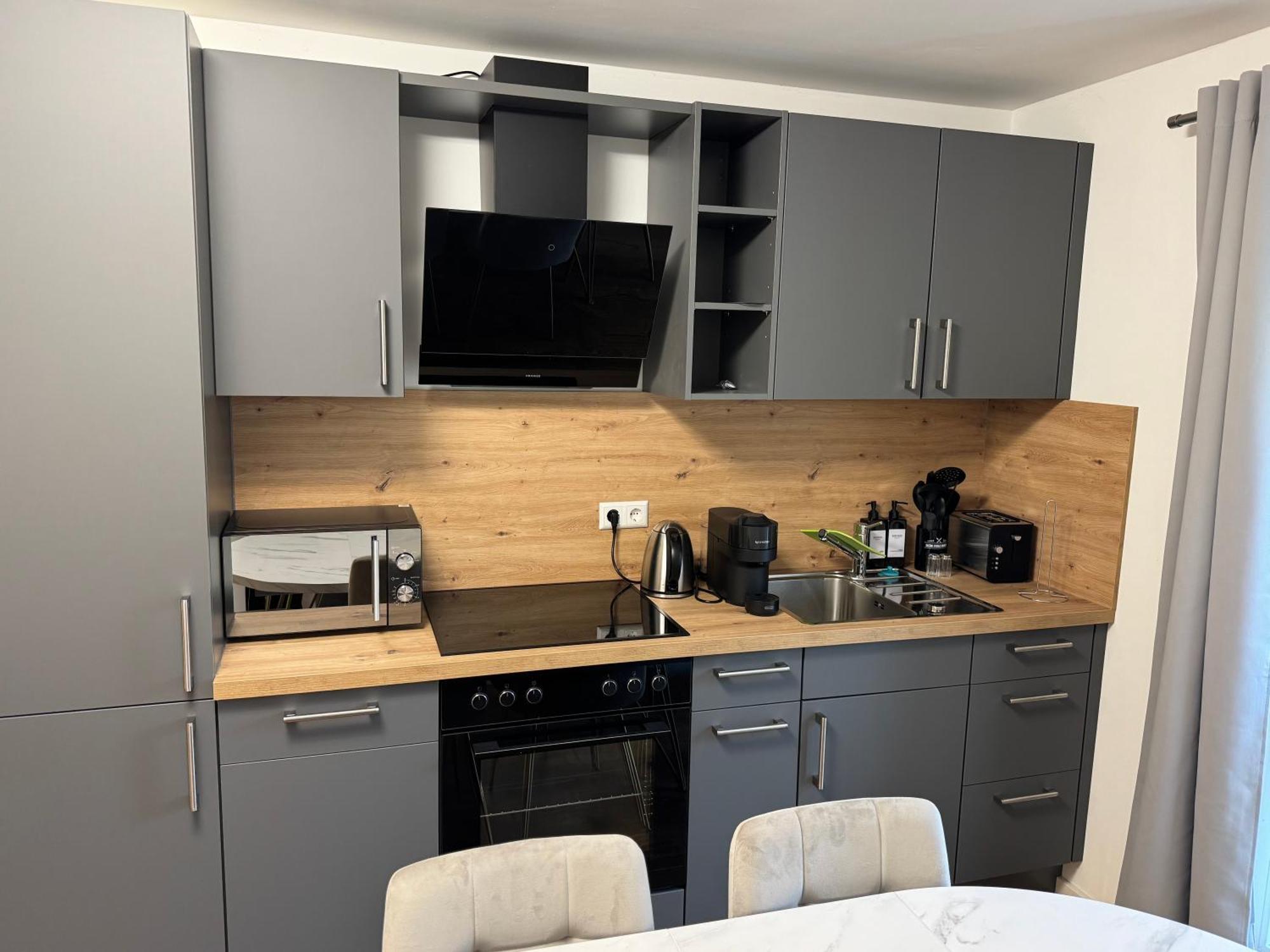 Prestige Apartments - Urban Lofts Ρόιτλινγκεν Εξωτερικό φωτογραφία