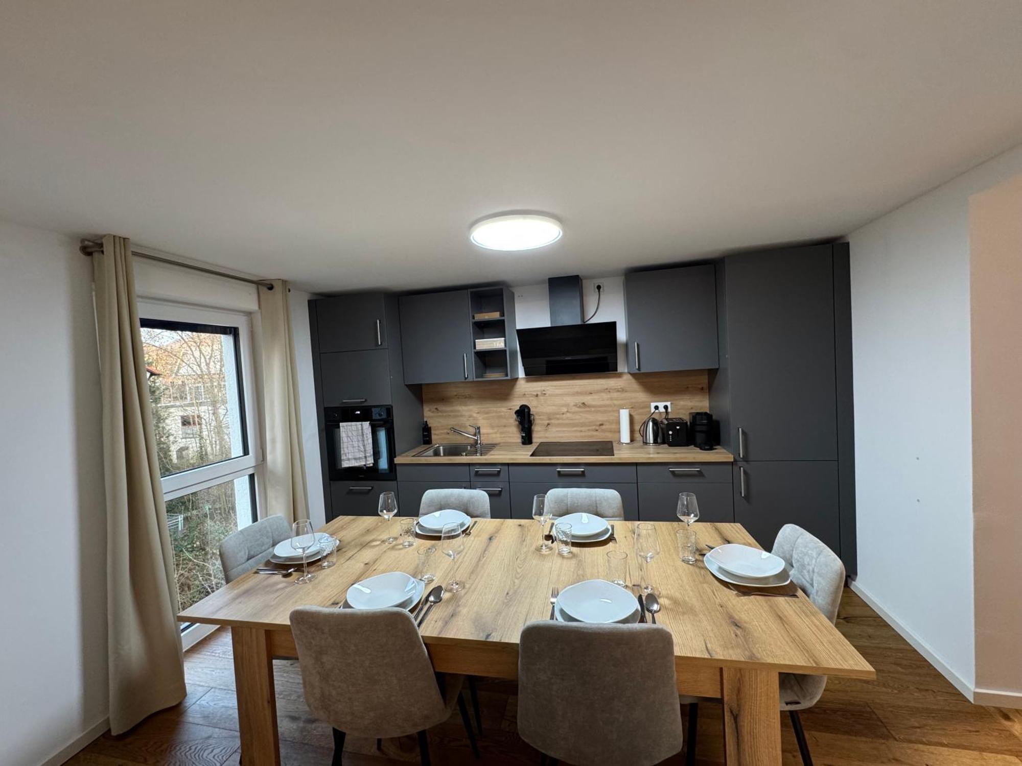 Prestige Apartments - Urban Lofts Ρόιτλινγκεν Εξωτερικό φωτογραφία