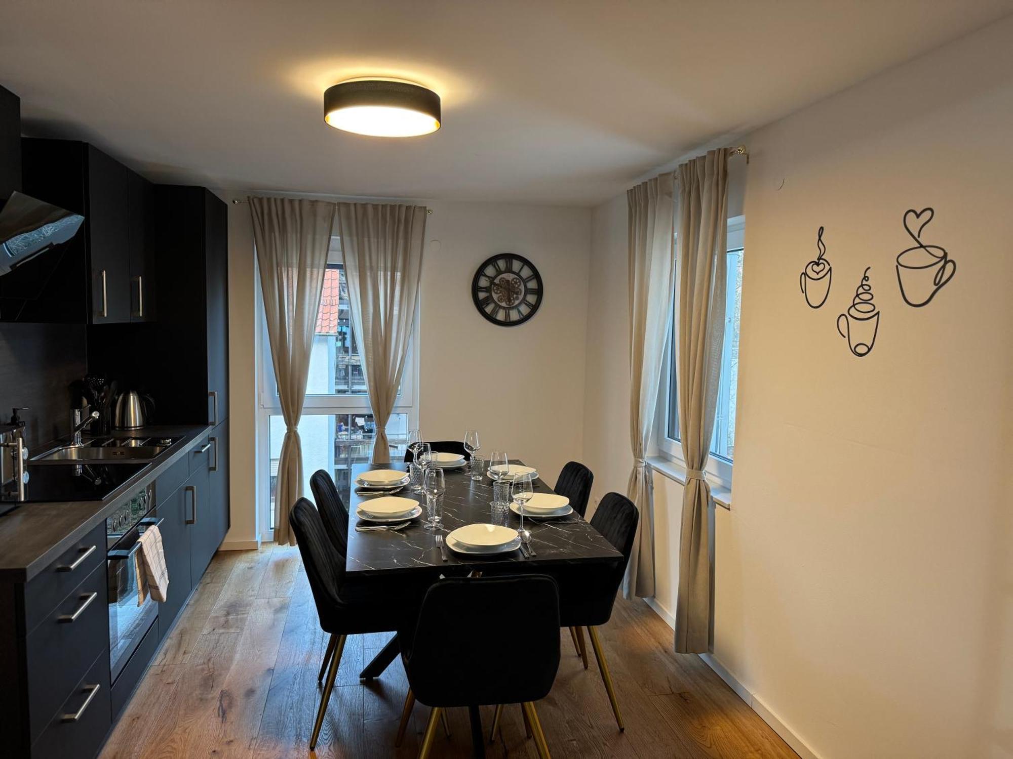 Prestige Apartments - Urban Lofts Ρόιτλινγκεν Εξωτερικό φωτογραφία