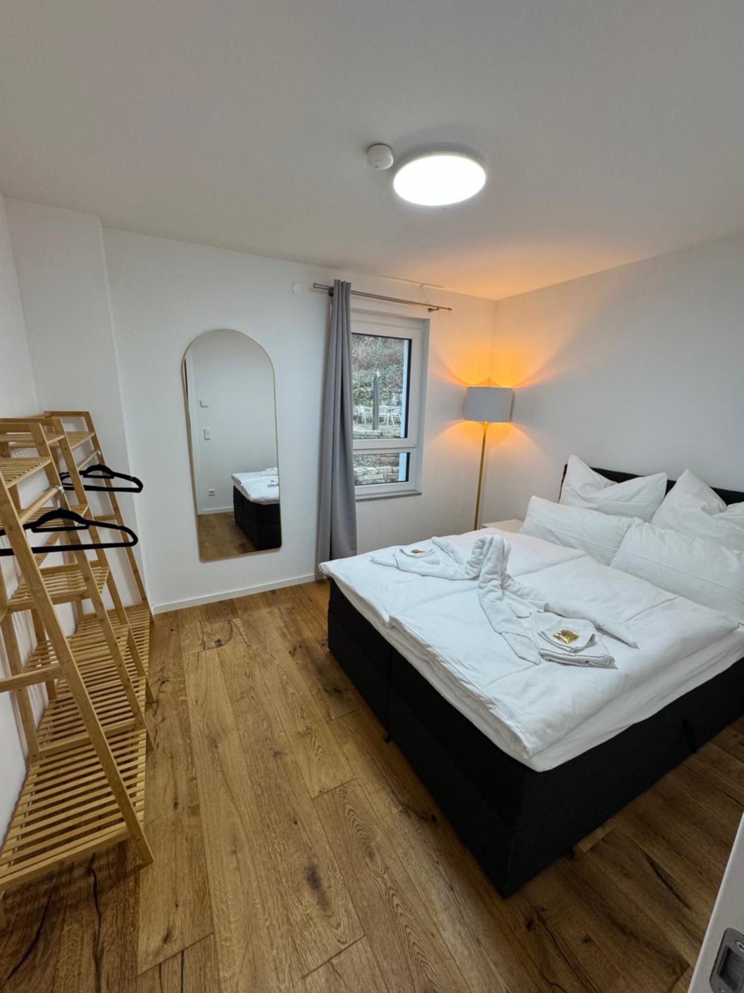 Prestige Apartments - Urban Lofts Ρόιτλινγκεν Εξωτερικό φωτογραφία