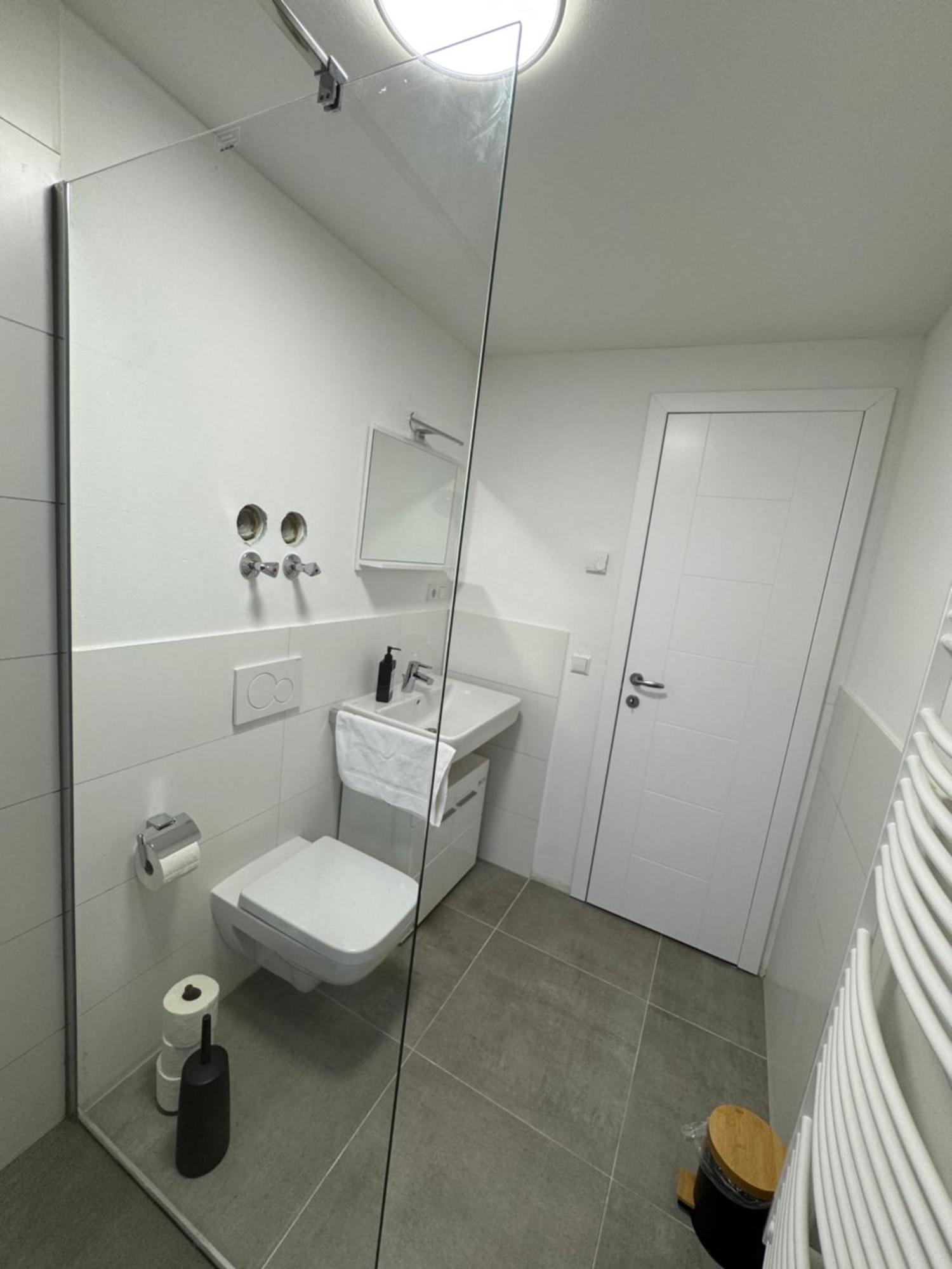 Prestige Apartments - Urban Lofts Ρόιτλινγκεν Εξωτερικό φωτογραφία