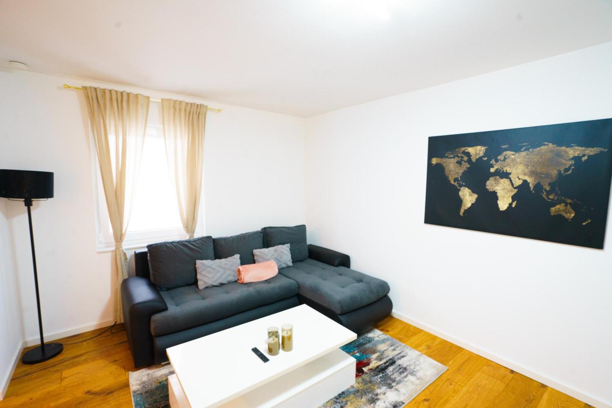 Prestige Apartments - Urban Lofts Ρόιτλινγκεν Εξωτερικό φωτογραφία