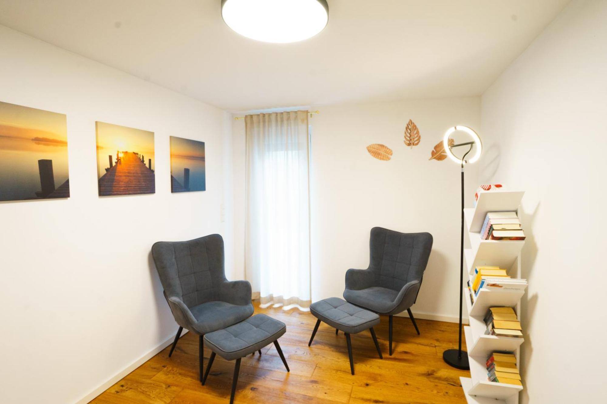 Prestige Apartments - Urban Lofts Ρόιτλινγκεν Εξωτερικό φωτογραφία