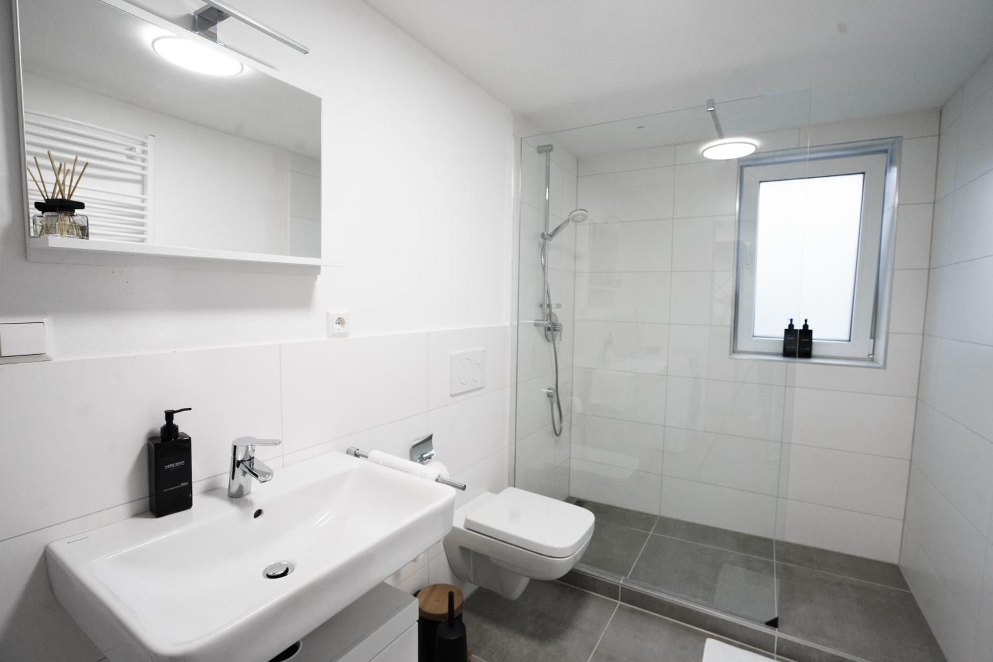 Prestige Apartments - Urban Lofts Ρόιτλινγκεν Εξωτερικό φωτογραφία
