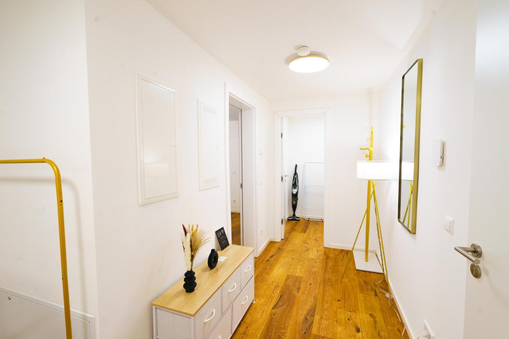 Prestige Apartments - Urban Lofts Ρόιτλινγκεν Εξωτερικό φωτογραφία